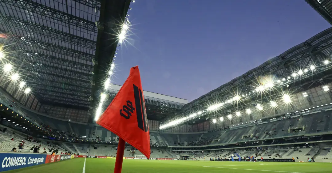 Jogos de hoje, domingo, 23 de novembro: onde assistir futebol ao vivo e horários