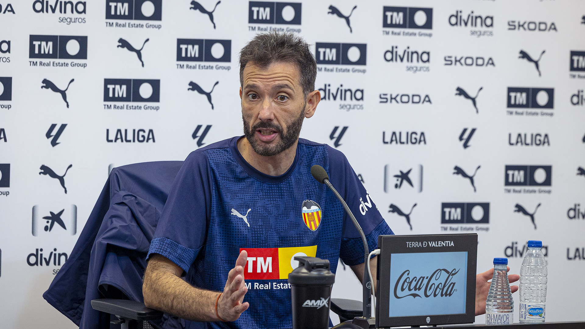 Carlos Corberán: “We are eager to give the fans the three points”