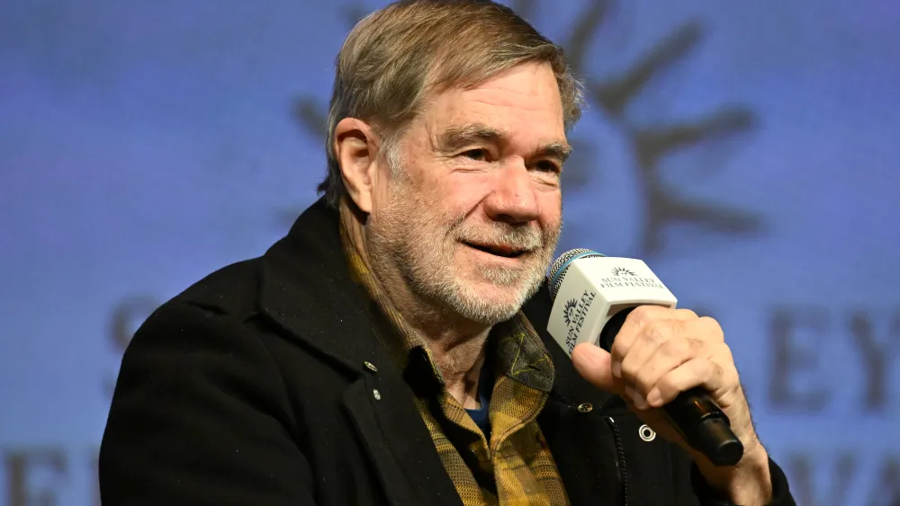 Gus Van Sant on Making 'Dead Man's Wire' and Robin Williams Ad-Libbing on 'Good Will Hunting'