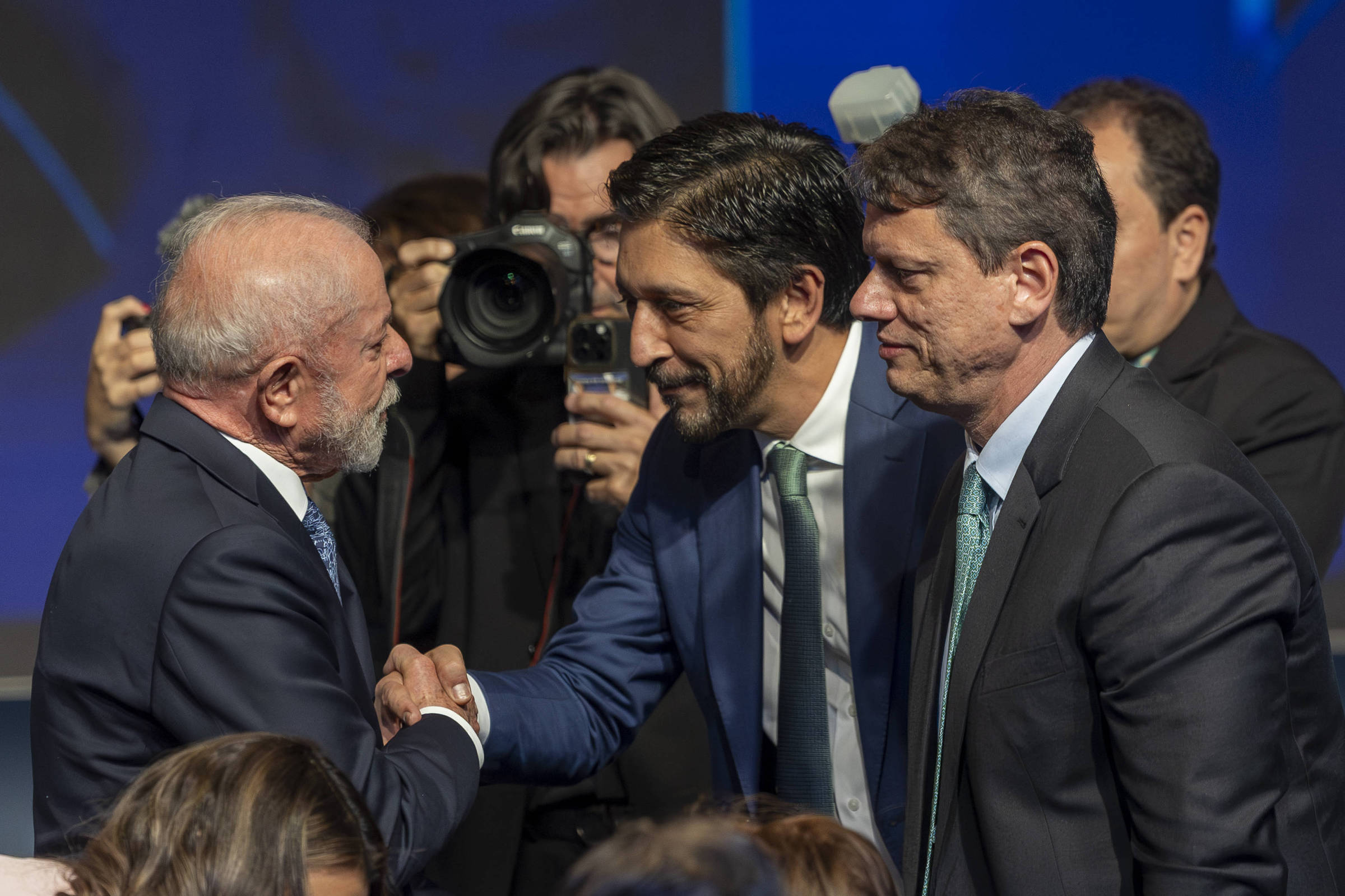 SBT News mira classe AB e 'tomadores de decisão' - 14/12/2025 - Ilustrada