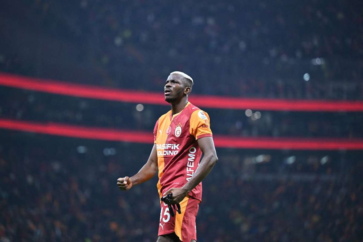 Síntese da Superliga turca: Osimhen salva Galatasaray e Fenerbahçe perde pontos