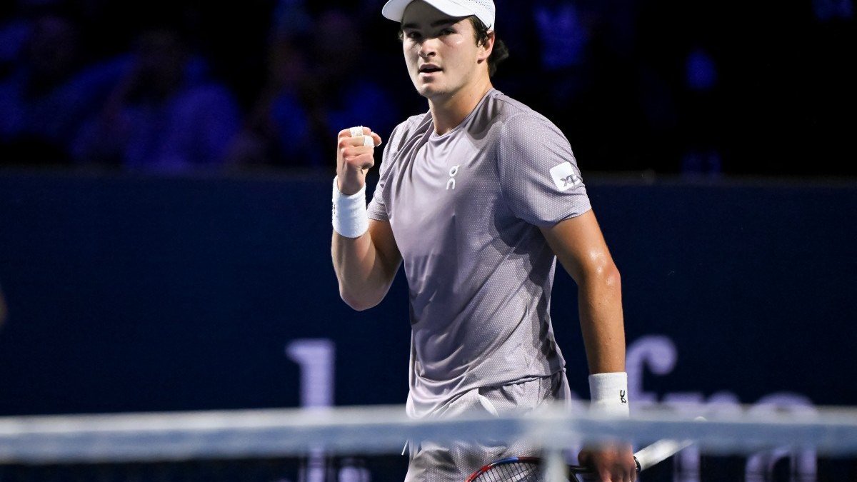 A rotina de treinos de João Fonseca, que estreia nesta segunda-feira no Australian Open