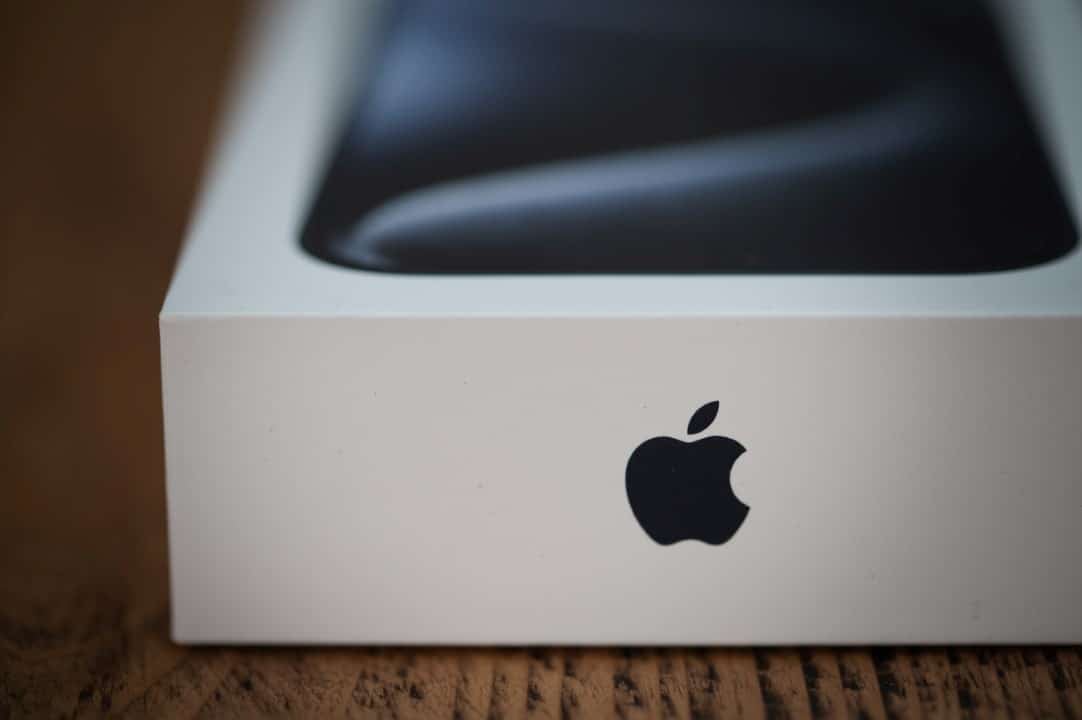 Apple yana ƙirƙira tare da kyamarar allo da ƙira mai ɗaukar hoto don ƙarni na gaba na iPhone 18 Pro – Mix Vale