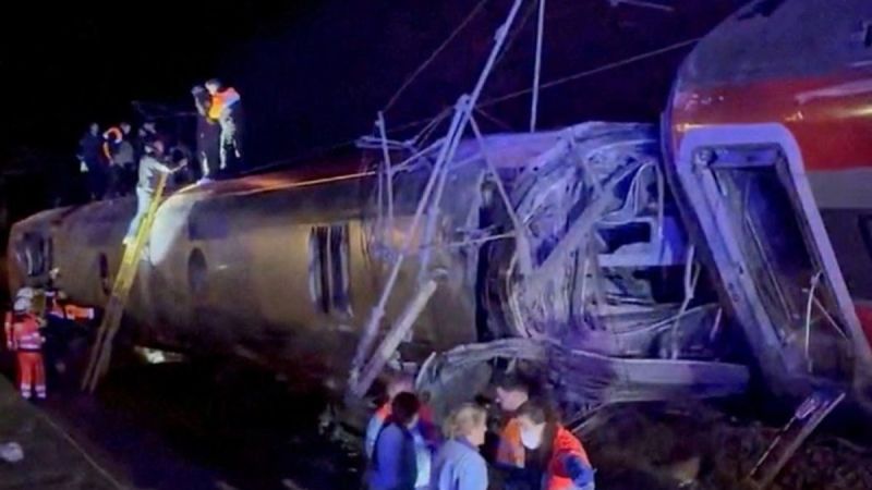 Descarrilamiento de dos trenes de alta velocidad en Córdoba, España, deja al menos 39 muertos y decenas de heridos