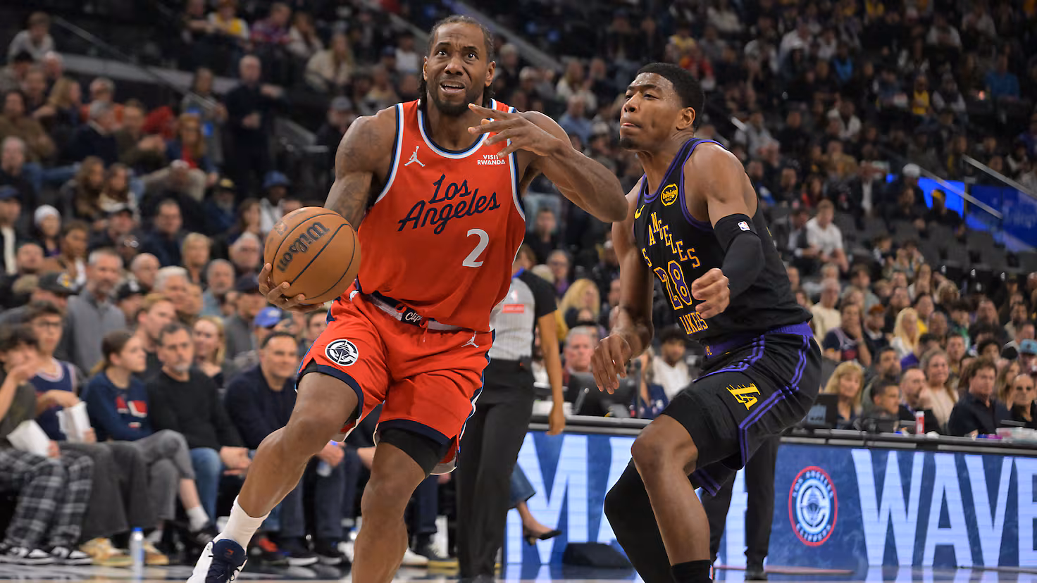 Kawhi’s return tips the balance in a frantic LA derby