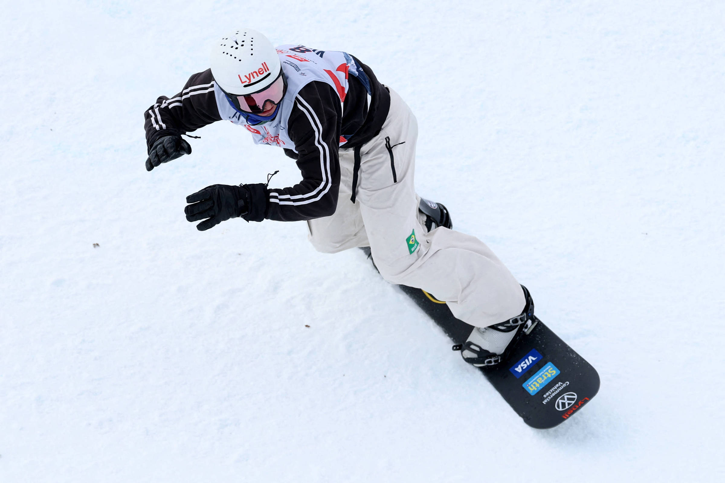 Após concussão, Pat Burgener busca medalha para o Brasil - 10/02/2026 - Esporte