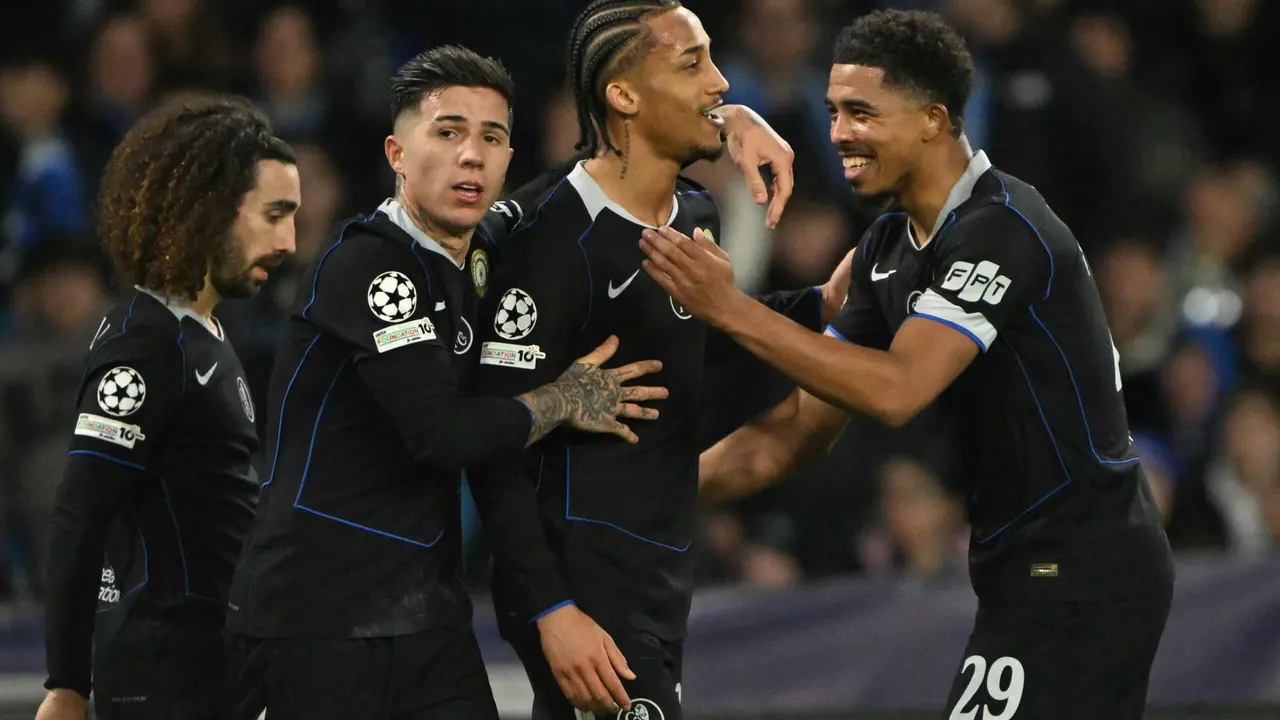 Milhões gastos por cada ponto conquistado pelo Chelsea na Premier League (Foto: NotebookLM/IA)