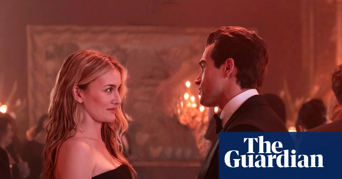 ‘He was approachable, down-to-earth, irritating’: inside the real-life love story of JFK Jr and Carolyn Bessette | US television